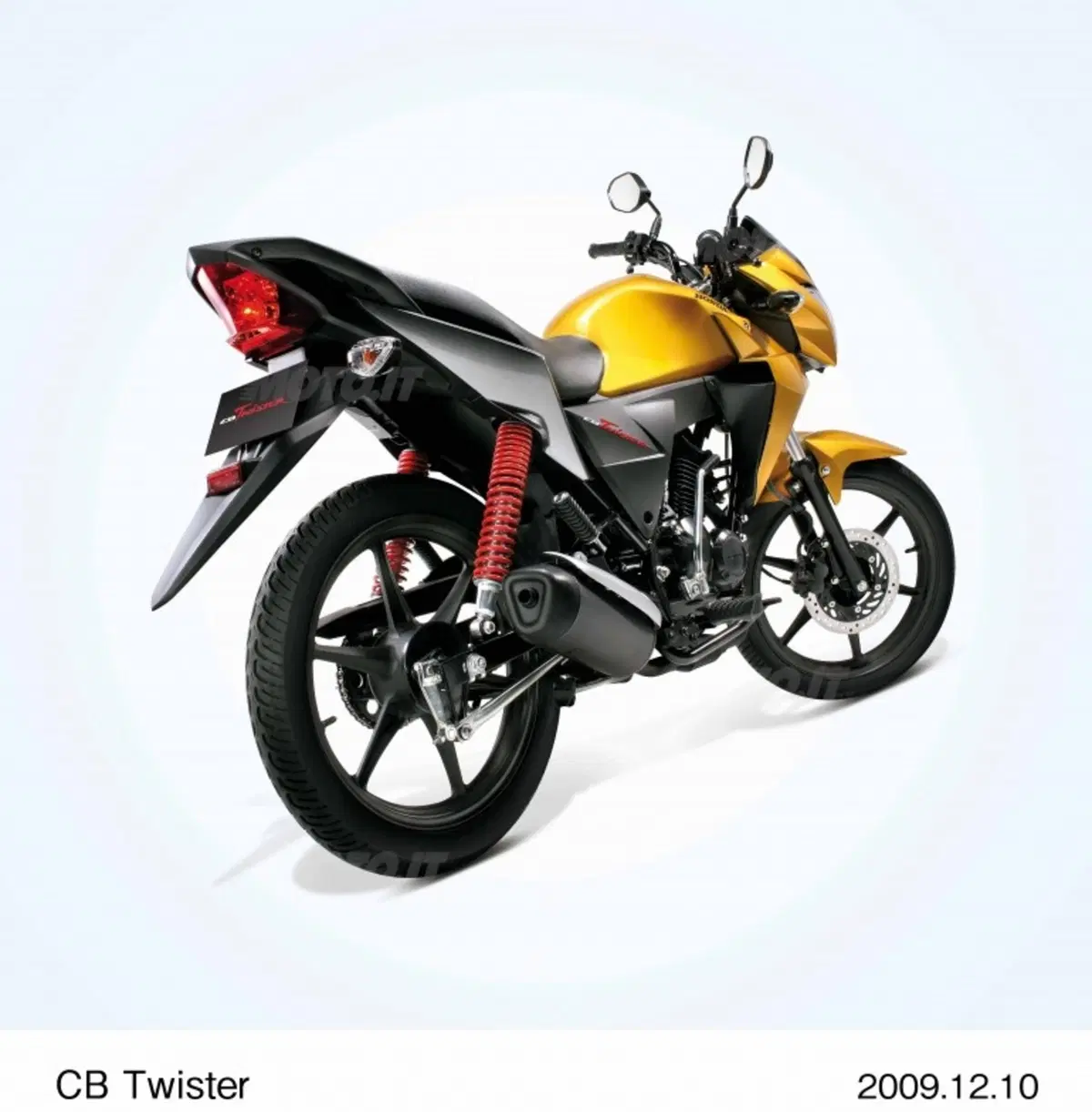 Honda CB Twister, piccolo fenomeno (2)