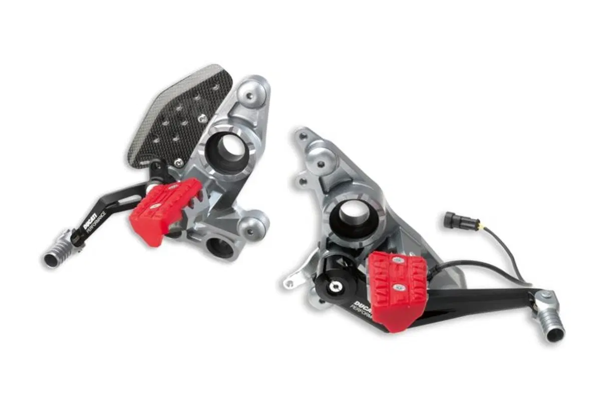 Ducati Performance (4)
