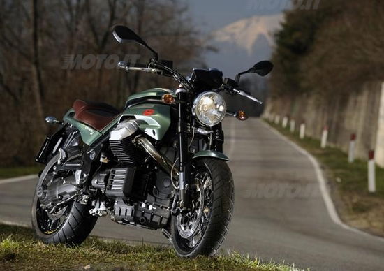 Moto Guzzi non chiude, anzi...