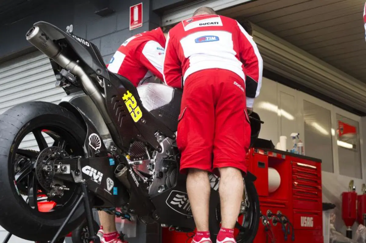 MotoGP, test Phillip Island: prima giornata rovinata dalla pioggia (5)