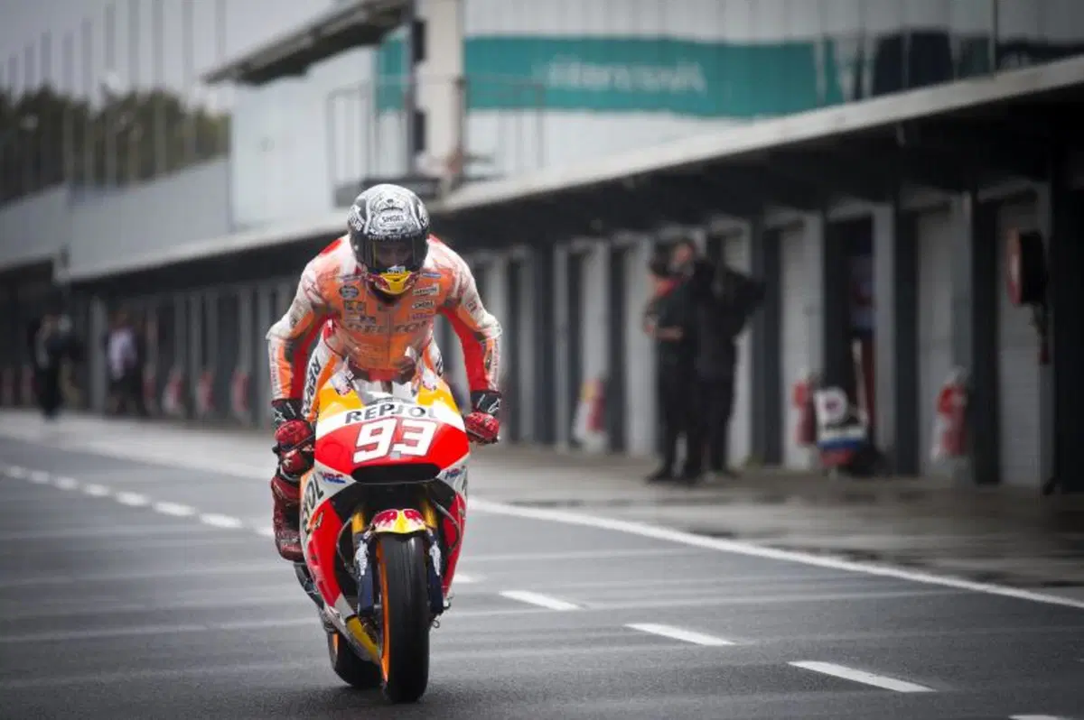 MotoGP, test Phillip Island: prima giornata rovinata dalla pioggia (9)