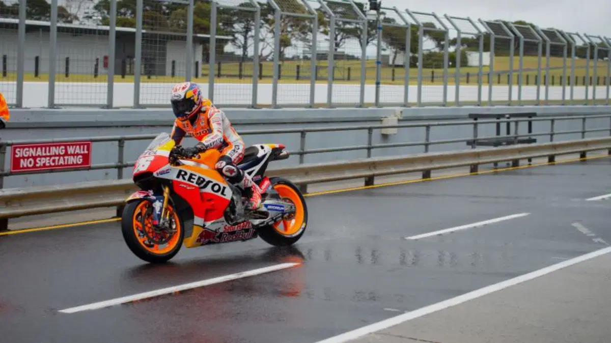 MotoGP, test Phillip Island: prima giornata rovinata dalla pioggia (11)