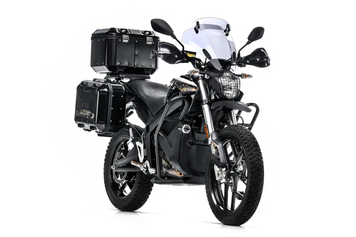 Zero Motorcycles DSR Black Forest. Globetrotter ecologica. Silenziosa e divertente (10)