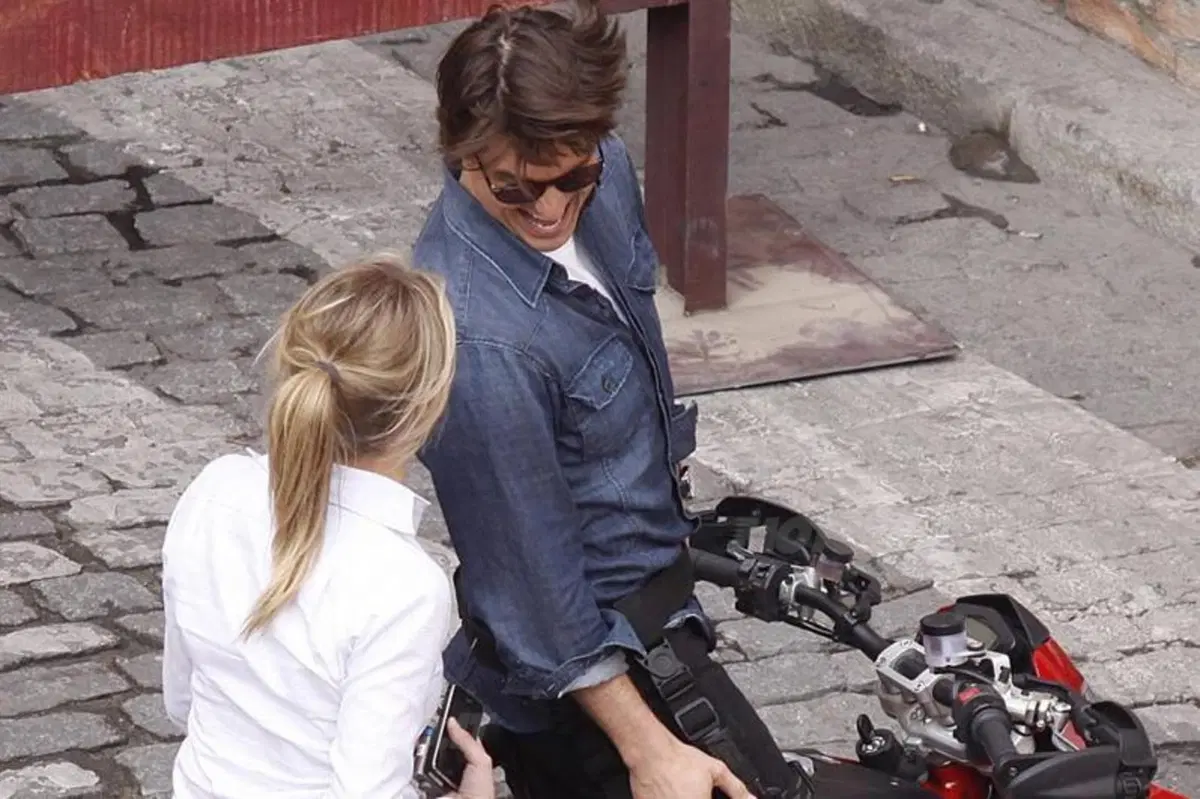 Tom Cruise sulla Ducati Desmosedici (2)