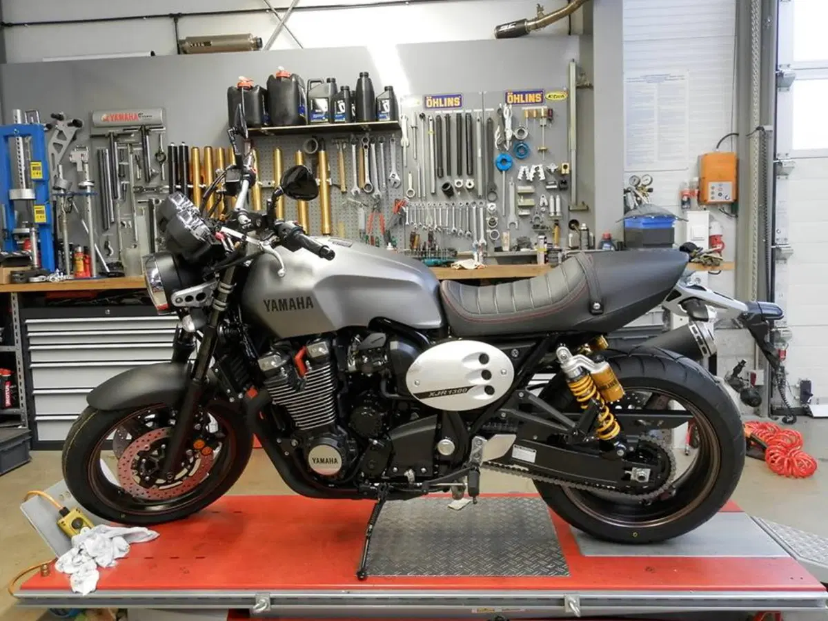 Yamaha XJR 1300 Ronin (15)