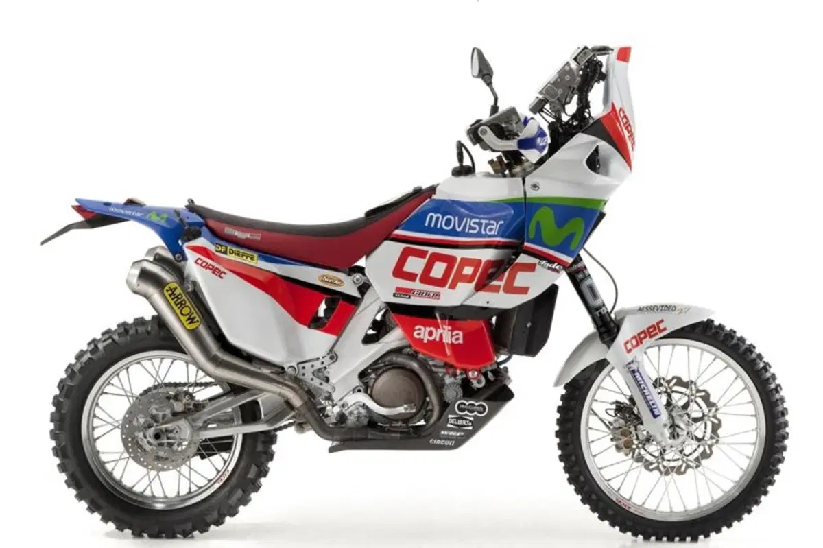 Lopez porta l'Aprilia alla vittoria nella Dakar