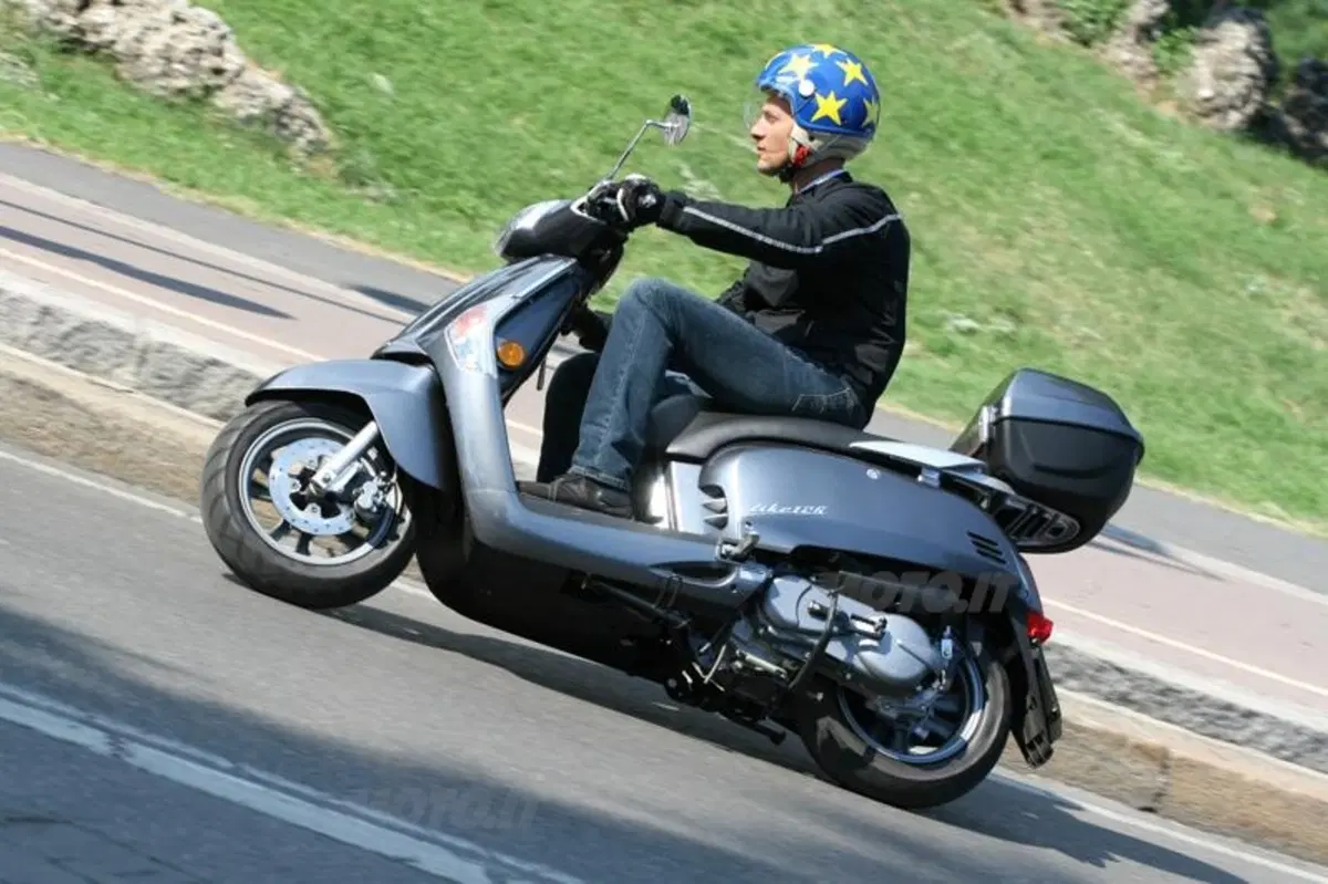 Kymco 125  (4)