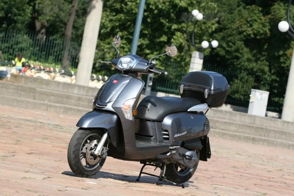 Kymco 125  (8)
