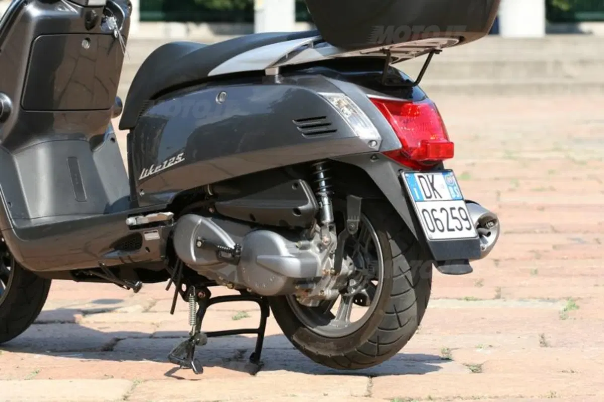 Kymco 125  (13)