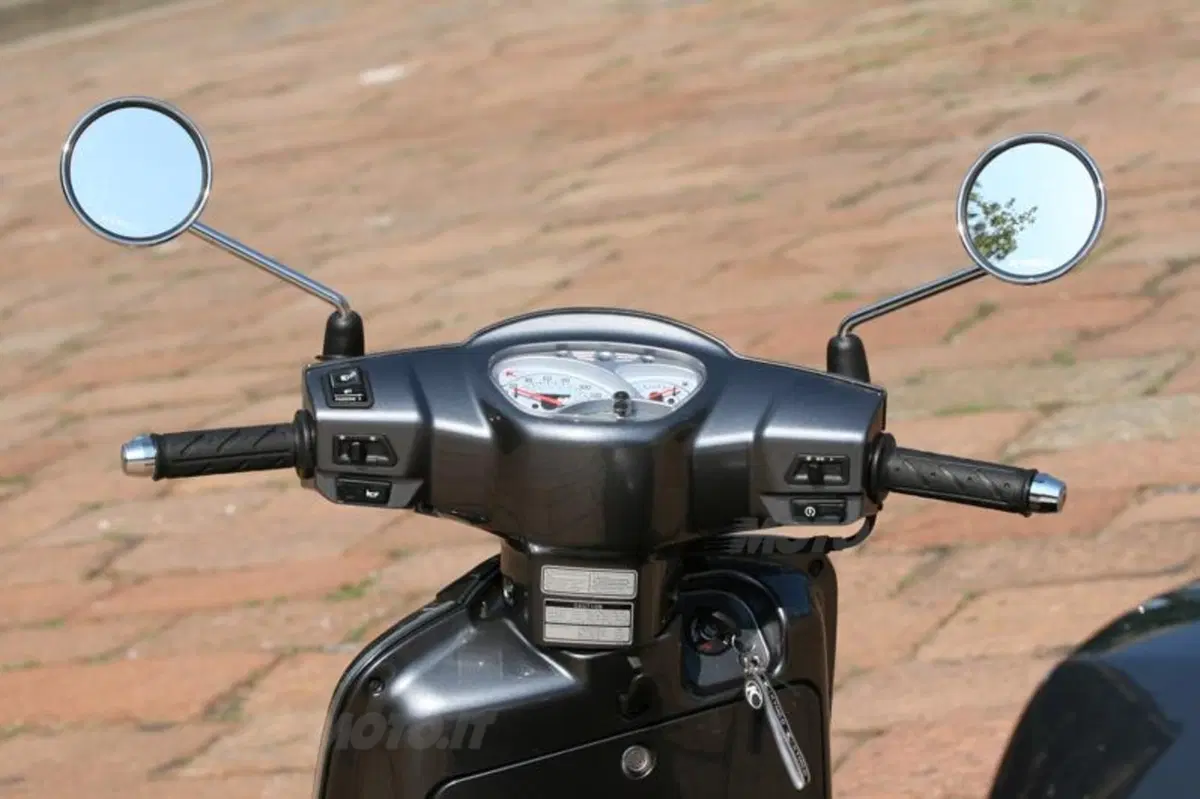 Kymco 125  (14)