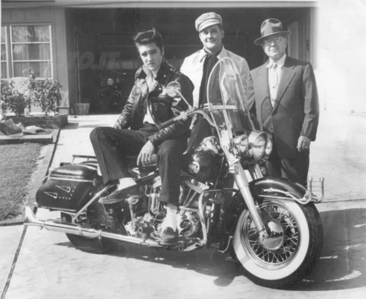 Harley ricorda Elvis a Milwaukee (3)