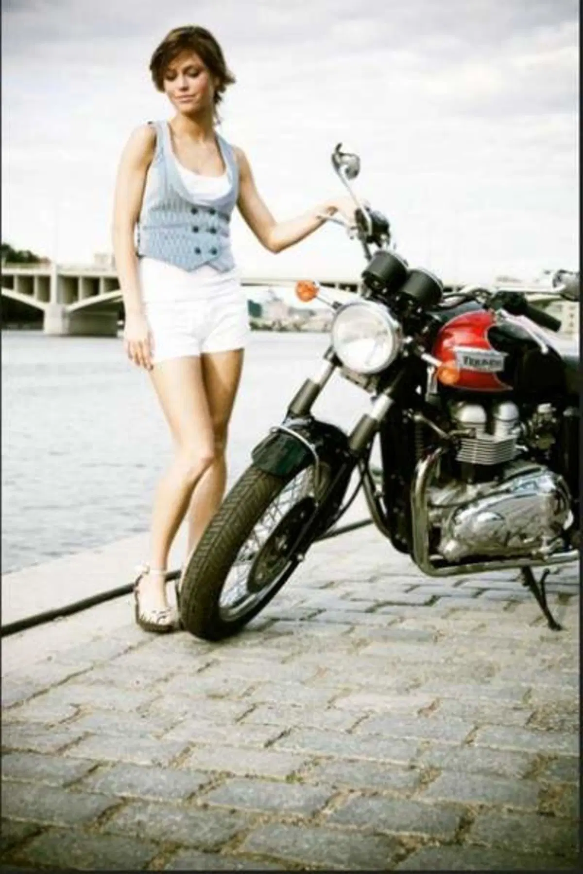 Eva e Katka scelgono le Triumph (21)