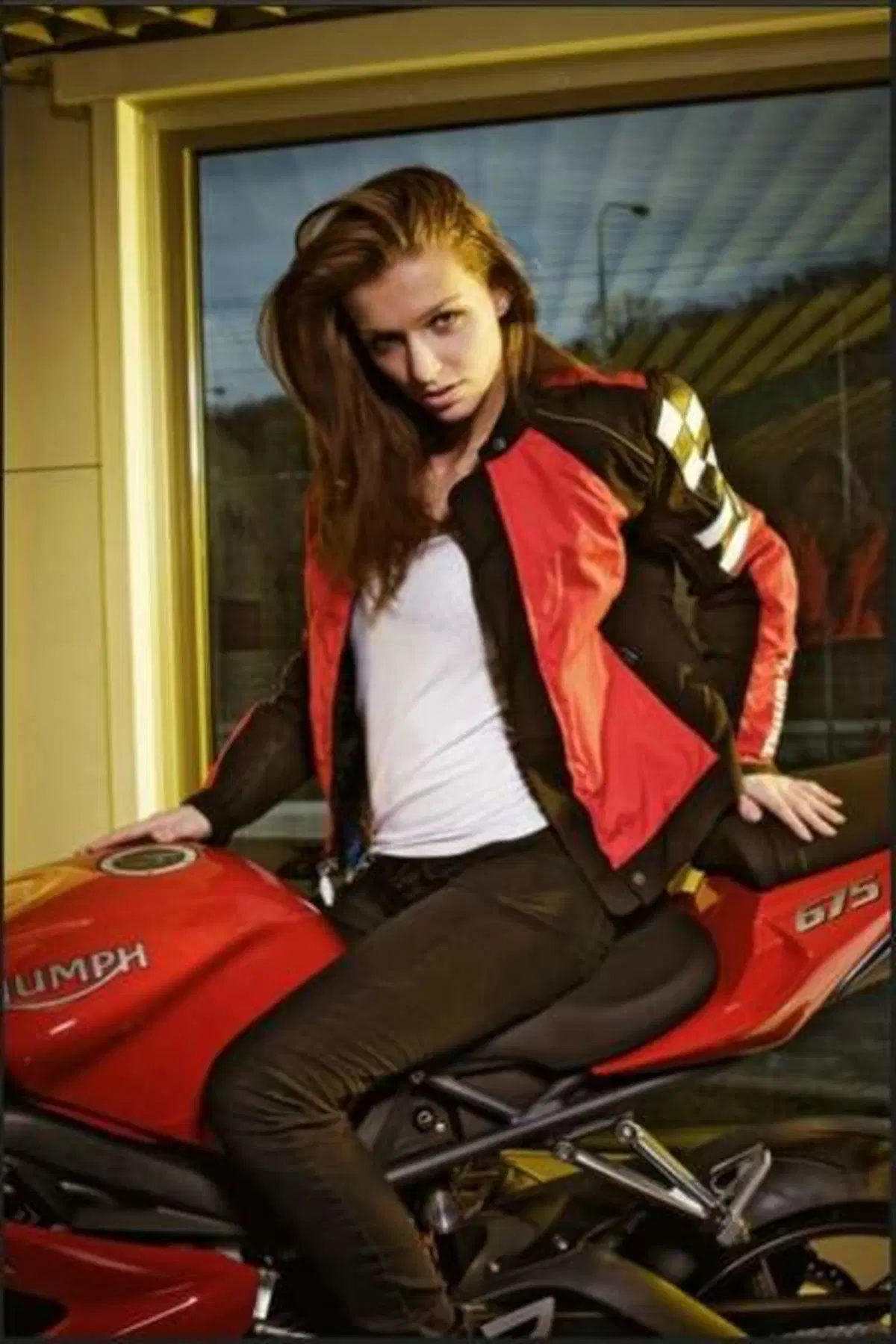 Eva e Katka scelgono le Triumph (24)