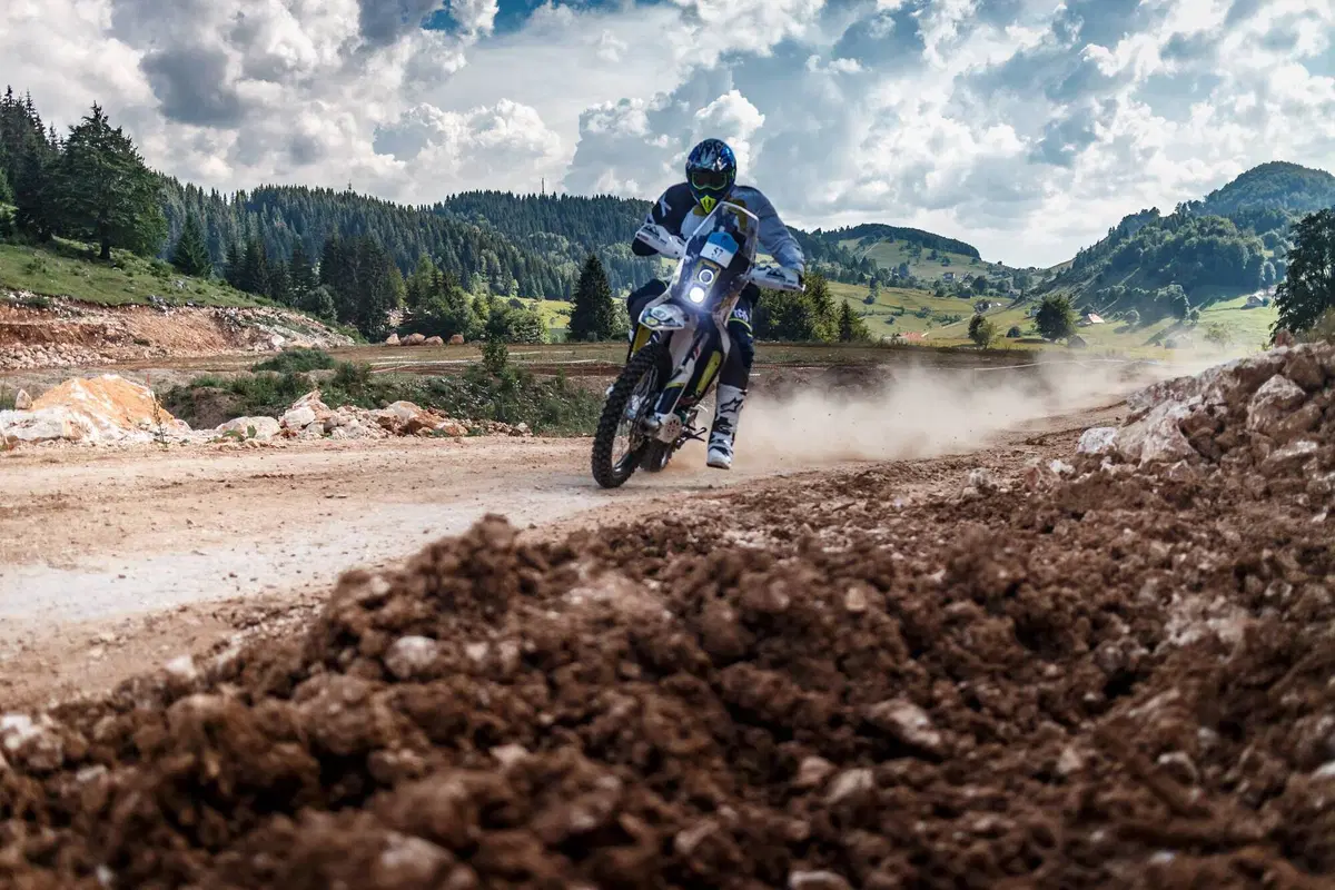 Gibraltar Race: partita la gara di maxi enduro che attraversa l'Europa (10)