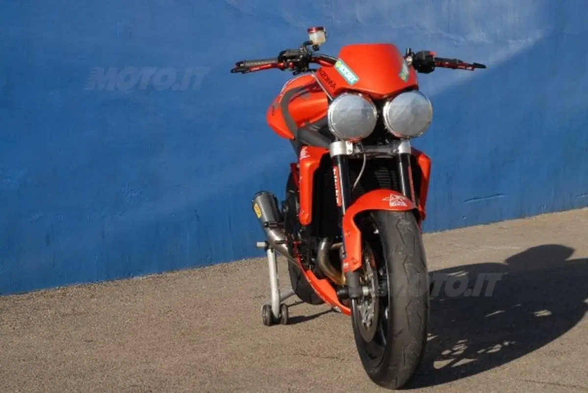 McCoy prova la Street Triple R (15)