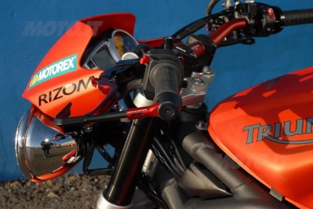 McCoy prova la Street Triple R (20)