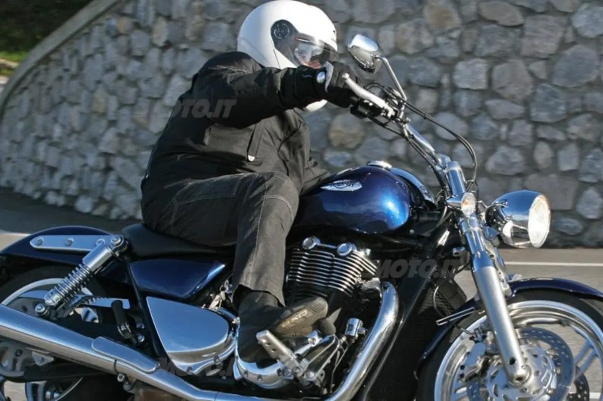 Triumph Thunderbird  (3)