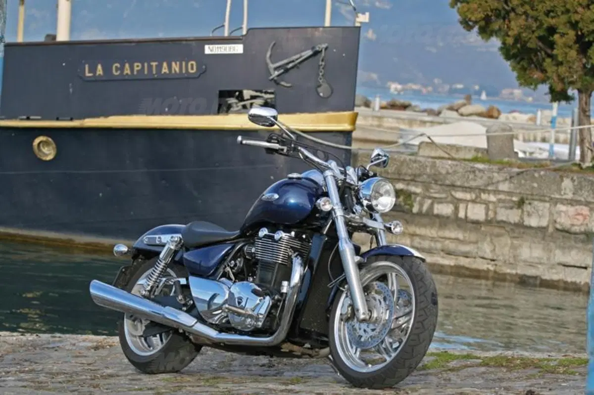 Triumph Thunderbird  (9)