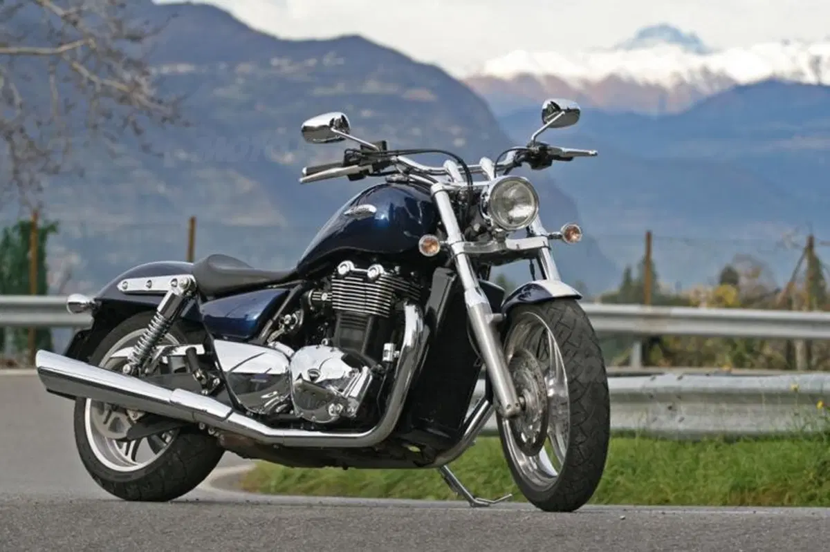 Triumph Thunderbird  (10)