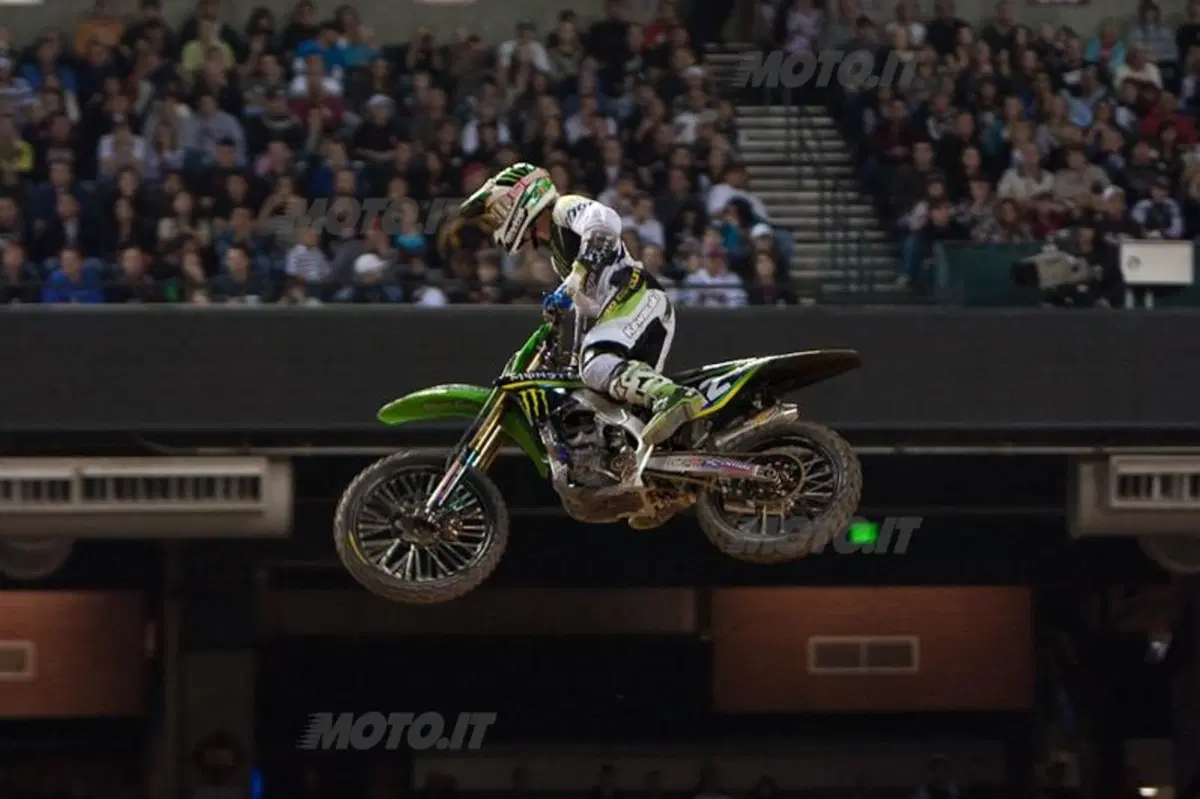Supercross: Dungey vince, Stewart ko (7)