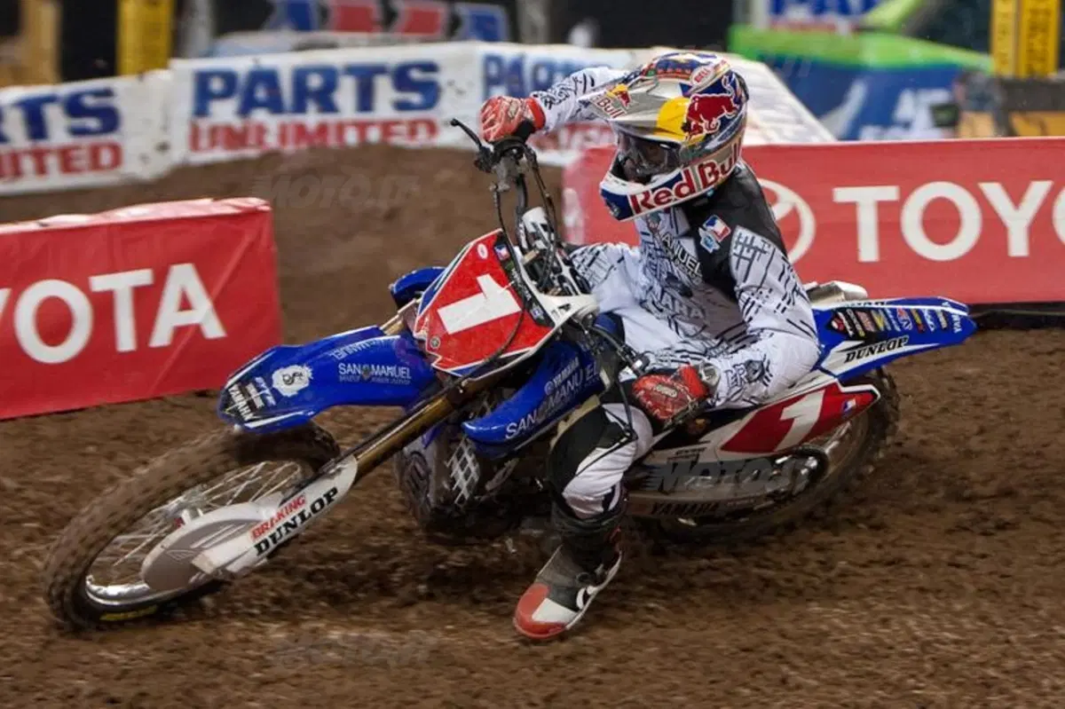 Supercross: Dungey vince, Stewart ko (12)