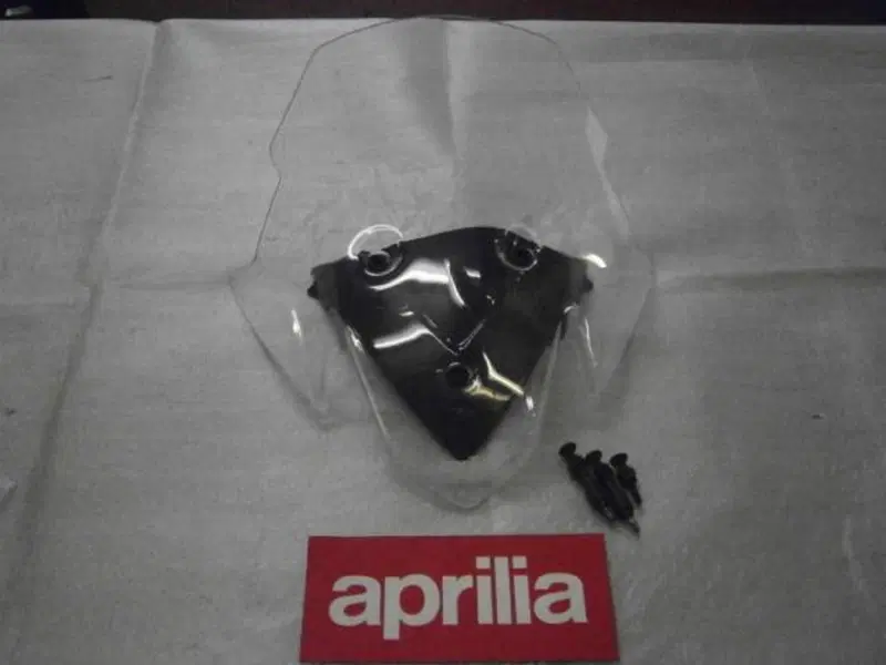 vetro cupolino Aprilia