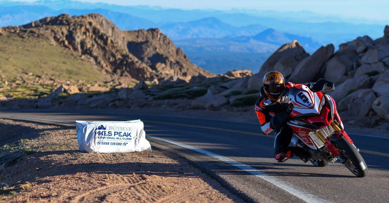 Ducati ritorna alla vittoria alla Pikes Peak con Dunne e la Multistrada 1260