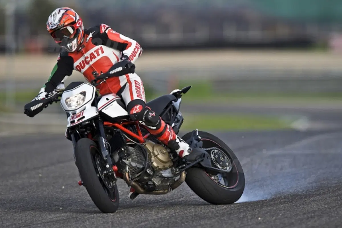Hypermotard 1100EVO SP da febbraio nelle concessionarie (3)