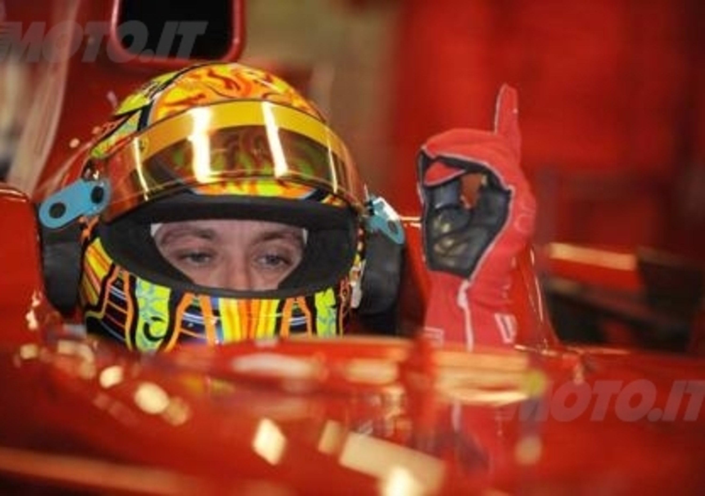 Rossi con la Ferrari F2008 a Montmel&ograve;