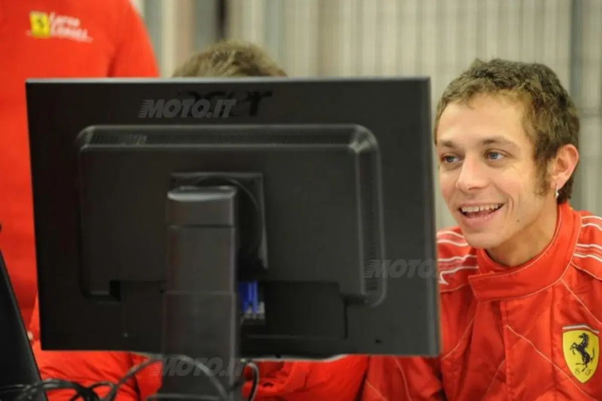 Rossi con la Ferrari F2008 a Montmelò (7)