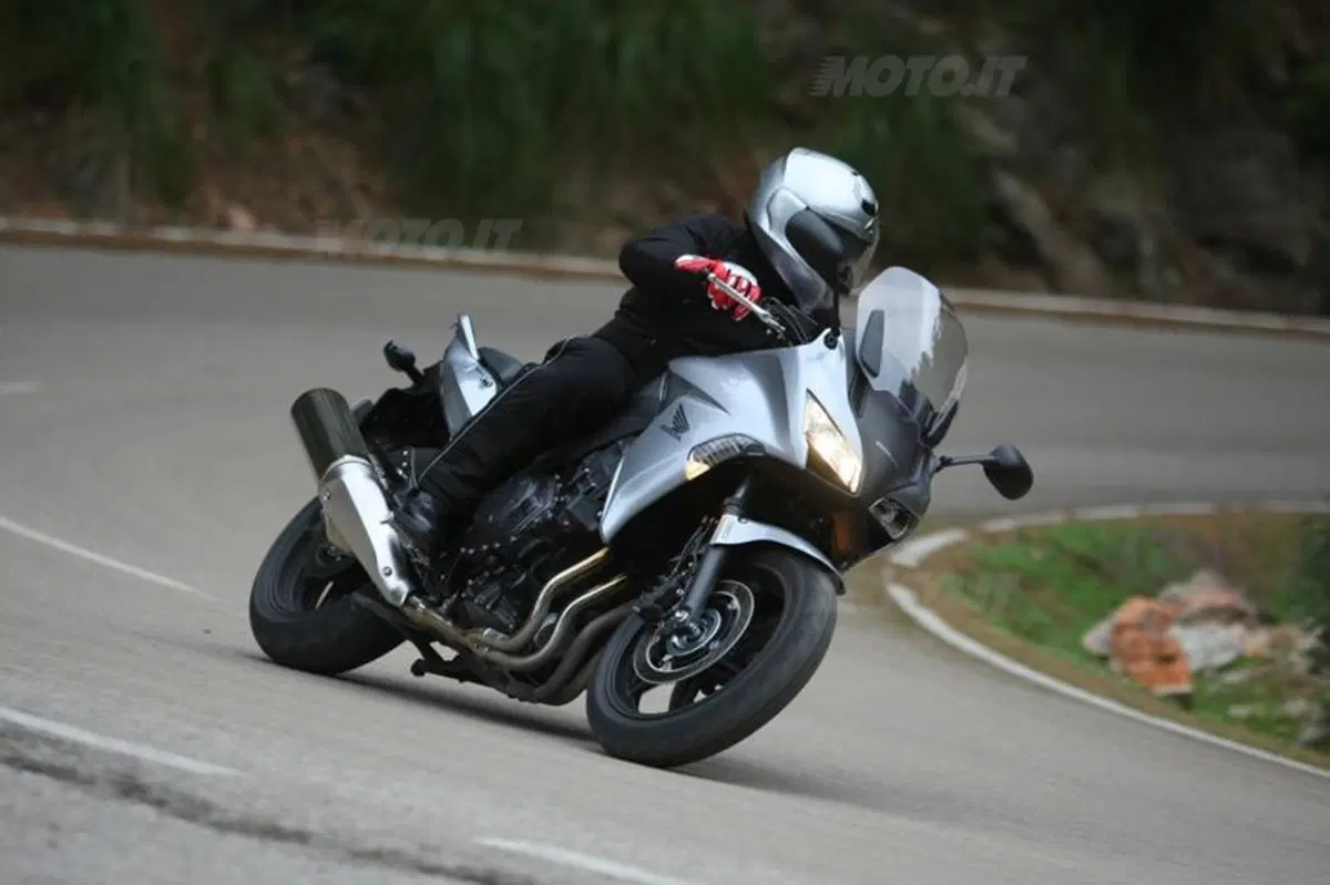 Honda CBF 1000  (7)