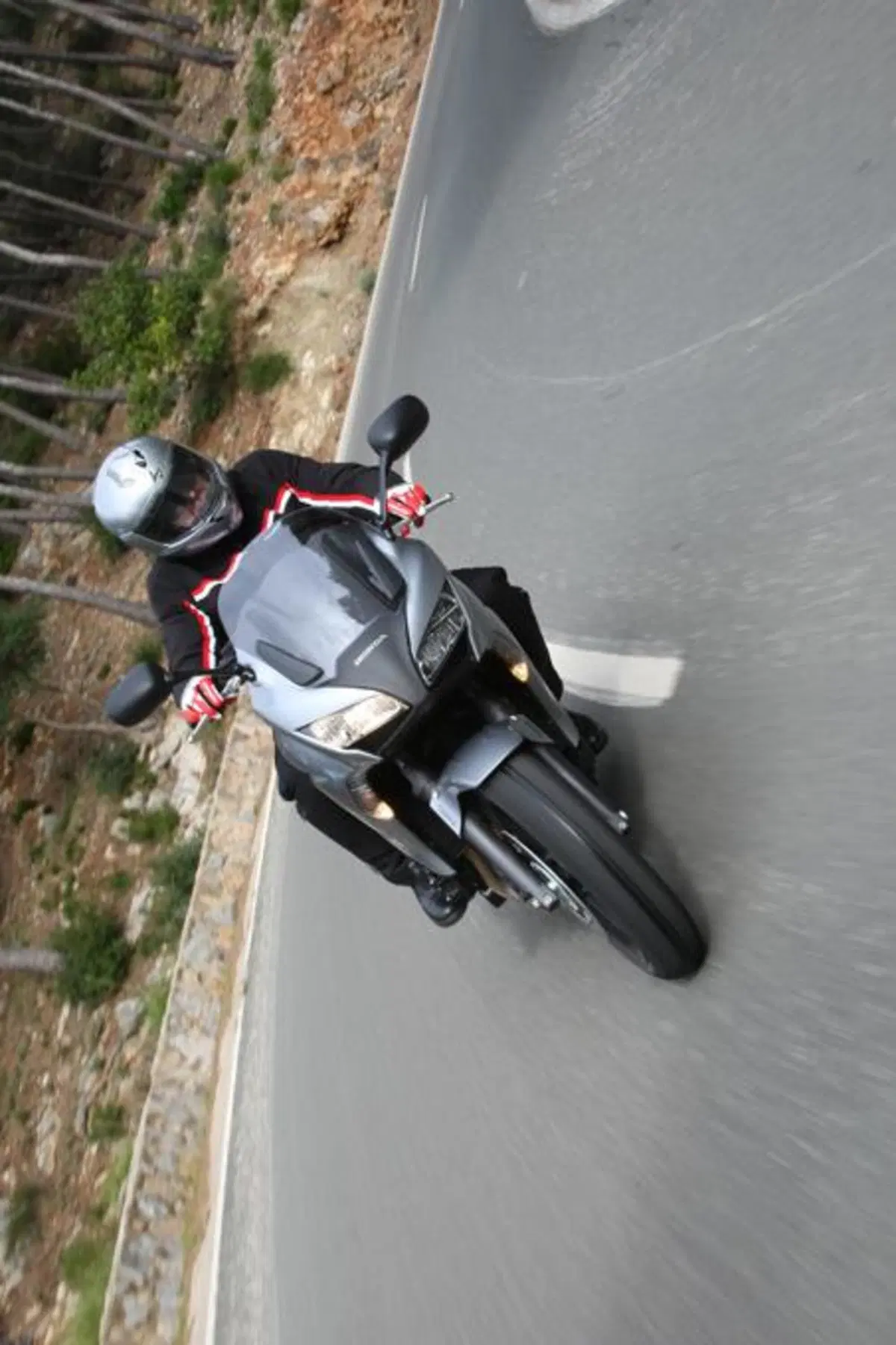 Honda CBF 1000  (16)