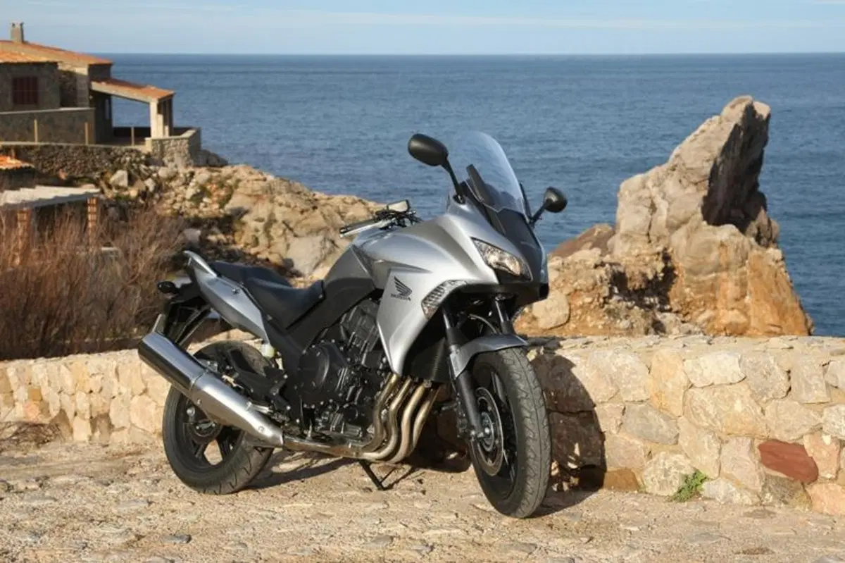 Honda CBF 1000  (17)