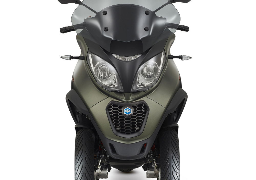 Piaggio Mp3 350 ie ABS (2018 - 19) (3)