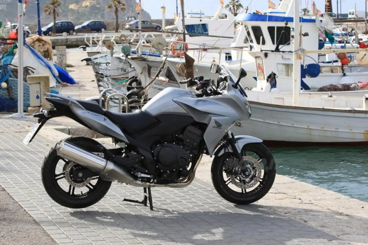 Honda CBF 1000  (21)