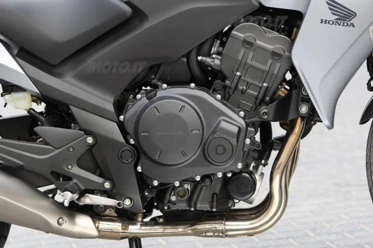 Honda CBF 1000  (28)
