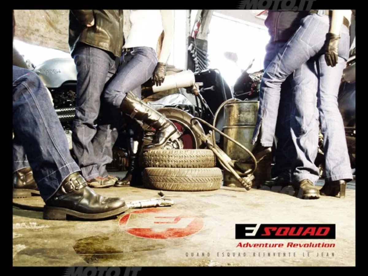 Jeans Esquad. Più resistente del cuoio (4)