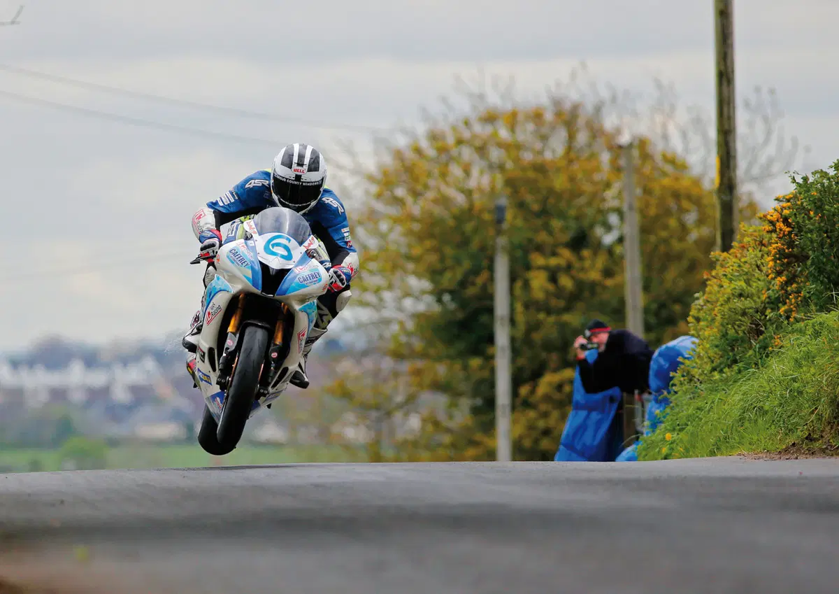 Libri per motociclisti. 'Road To Racing' (6)