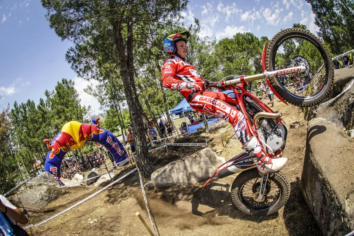 Trial Mondiale in Portogallo. Toni Bou sale a quota 100! (15)