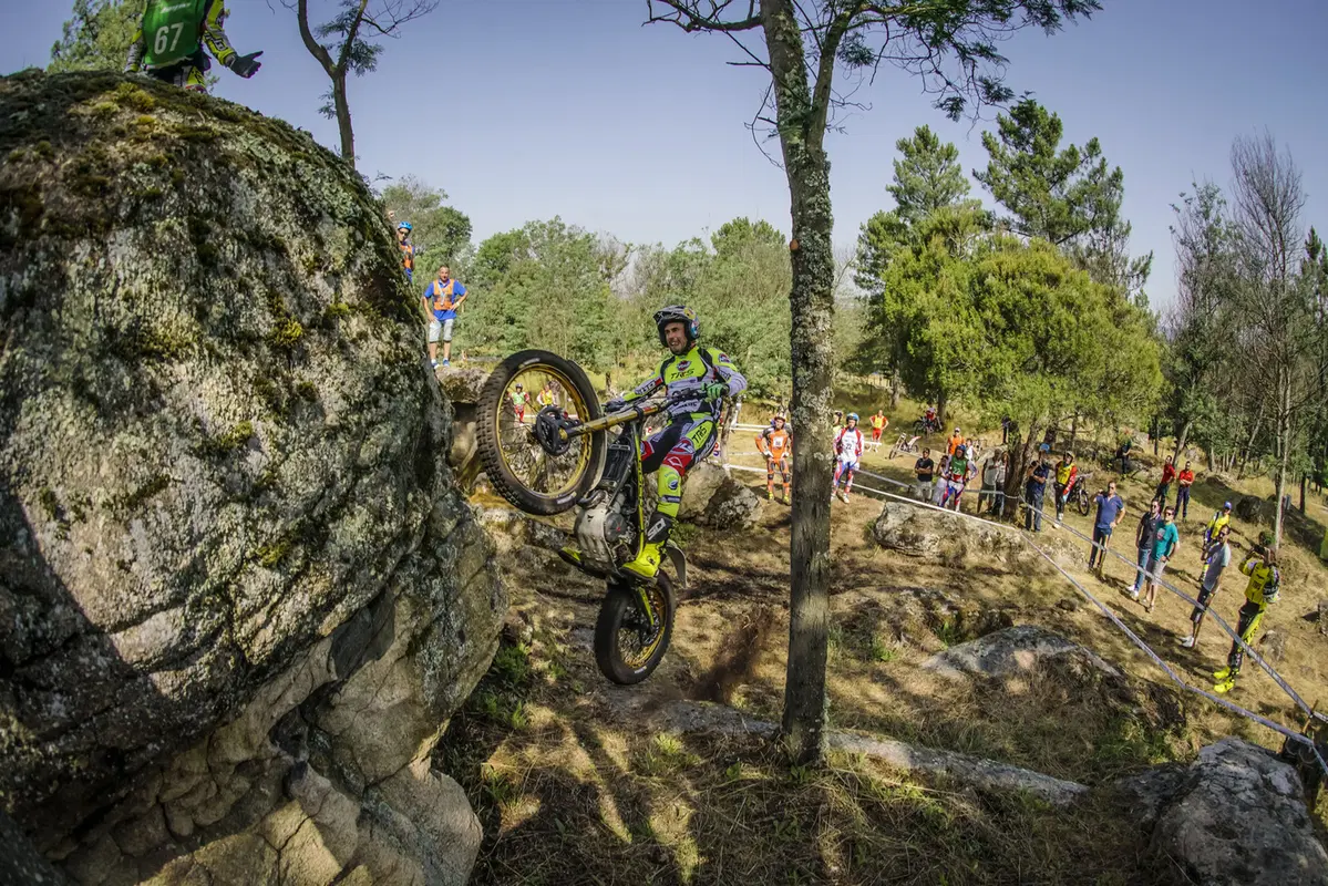 Trial Mondiale in Portogallo. Toni Bou sale a quota 100! (20)
