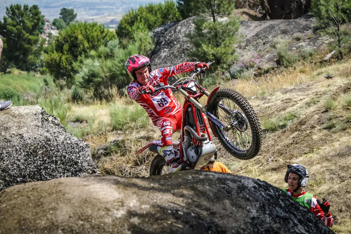 Trial Mondiale in Portogallo. Toni Bou sale a quota 100! (34)