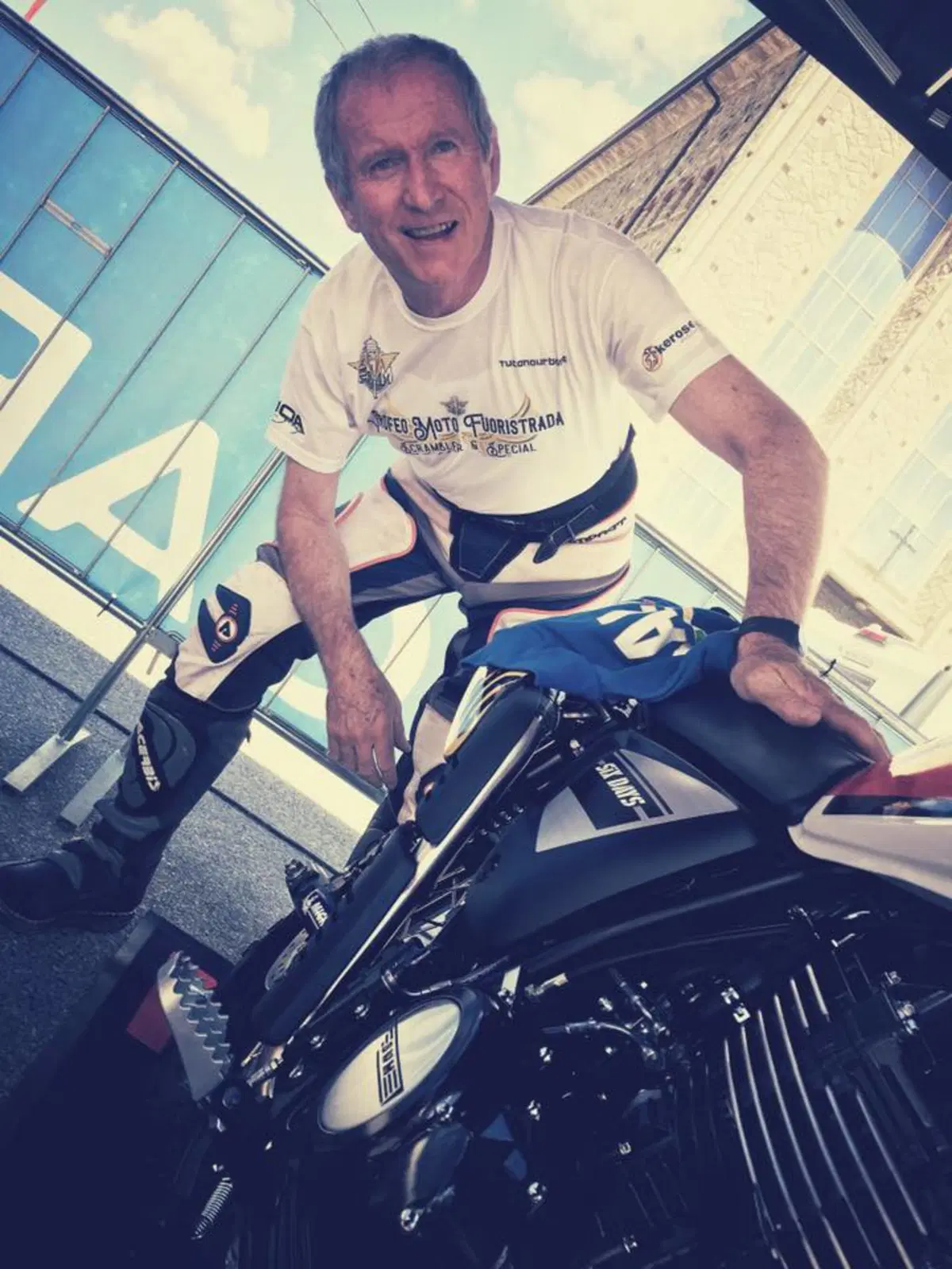 Grande sfida al Trofeo Italiano Scrambler in sella alla Caballero 125 con presidente della FMI! (19)