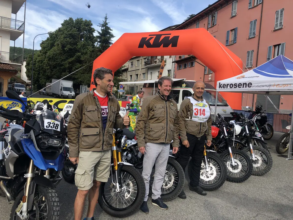 Grande sfida al Trofeo Italiano Scrambler in sella alla Caballero 125 con presidente della FMI! (33)