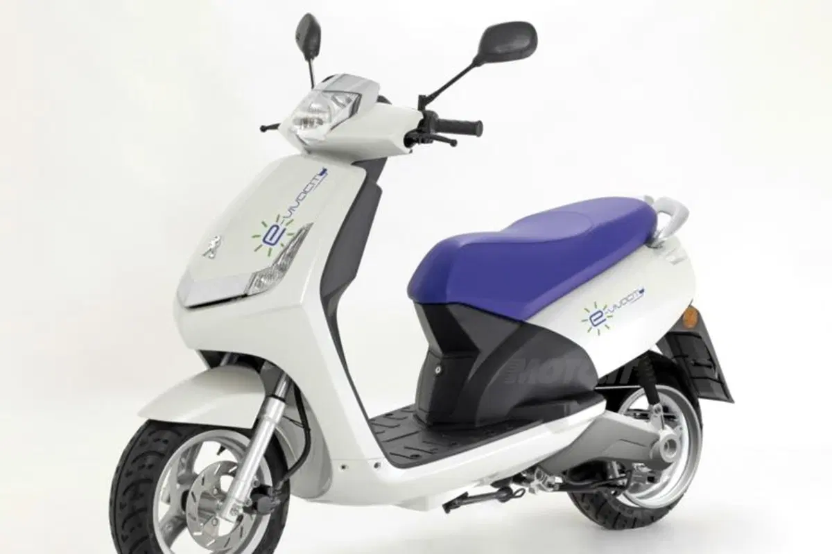 Peugeot compie 200 anni! (10)