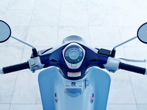 Honda Super Cub C125 in vendita anche in Italia (3)