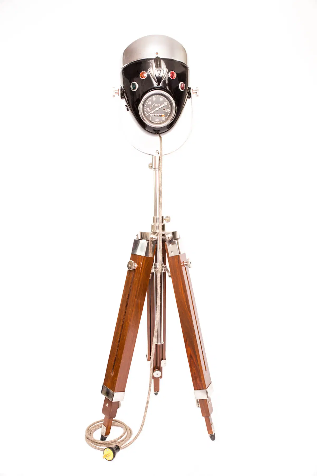 The Modern Weld: lampade d'arredamento create con fari vintage (10)
