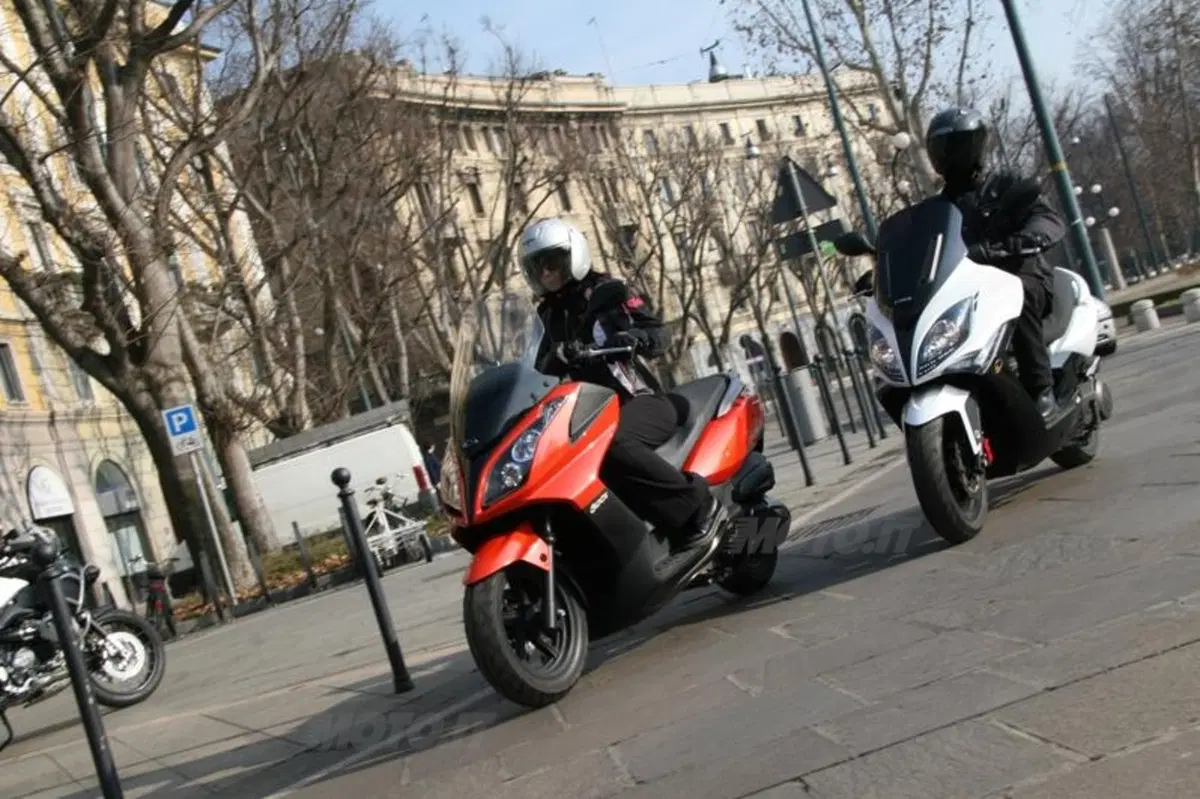 Kymco Downtown 300i e Xciting R 300i  (5)