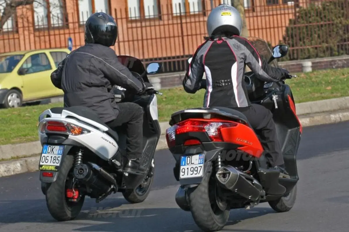 Kymco Downtown 300i e Xciting R 300i  (9)