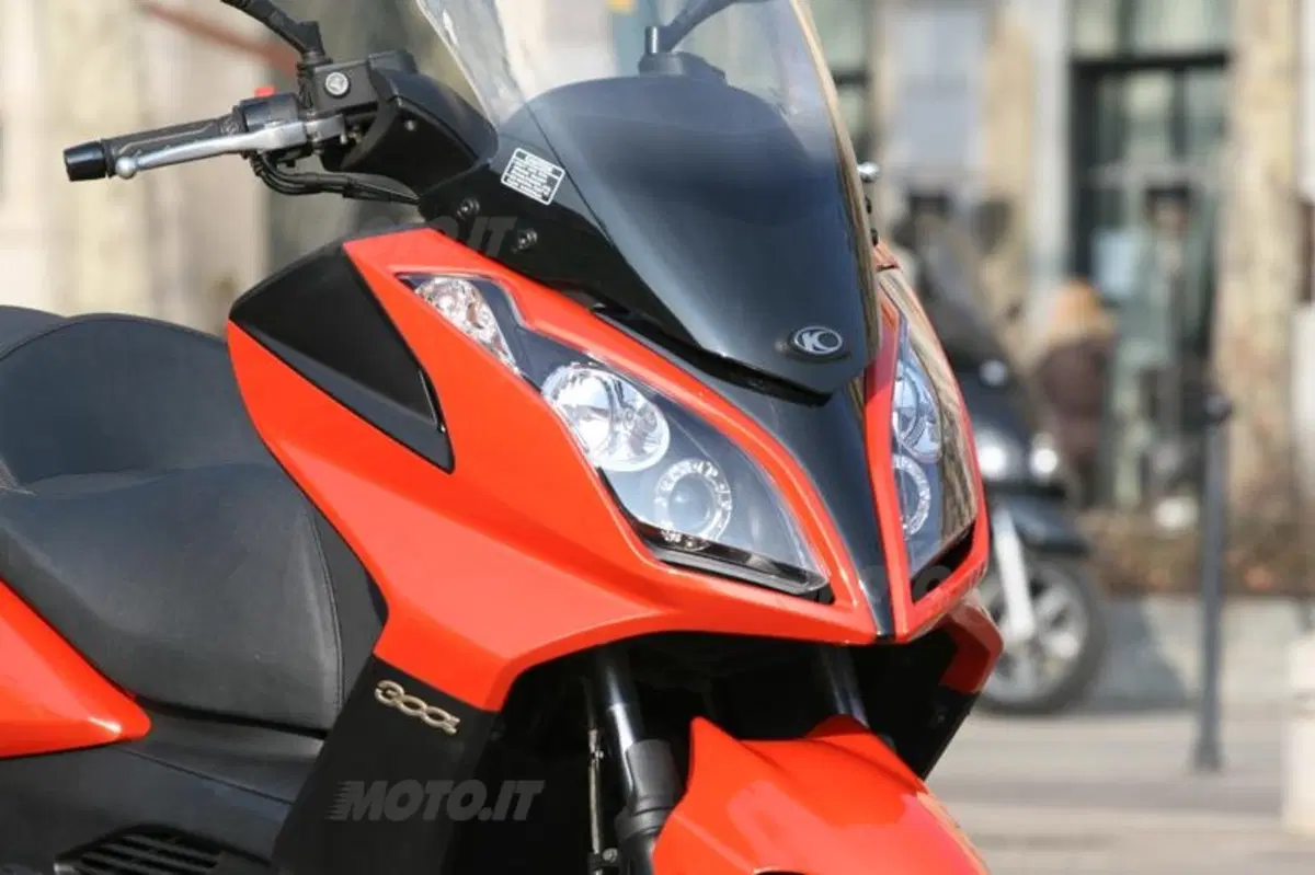 Kymco Downtown 300i e Xciting R 300i  (20)
