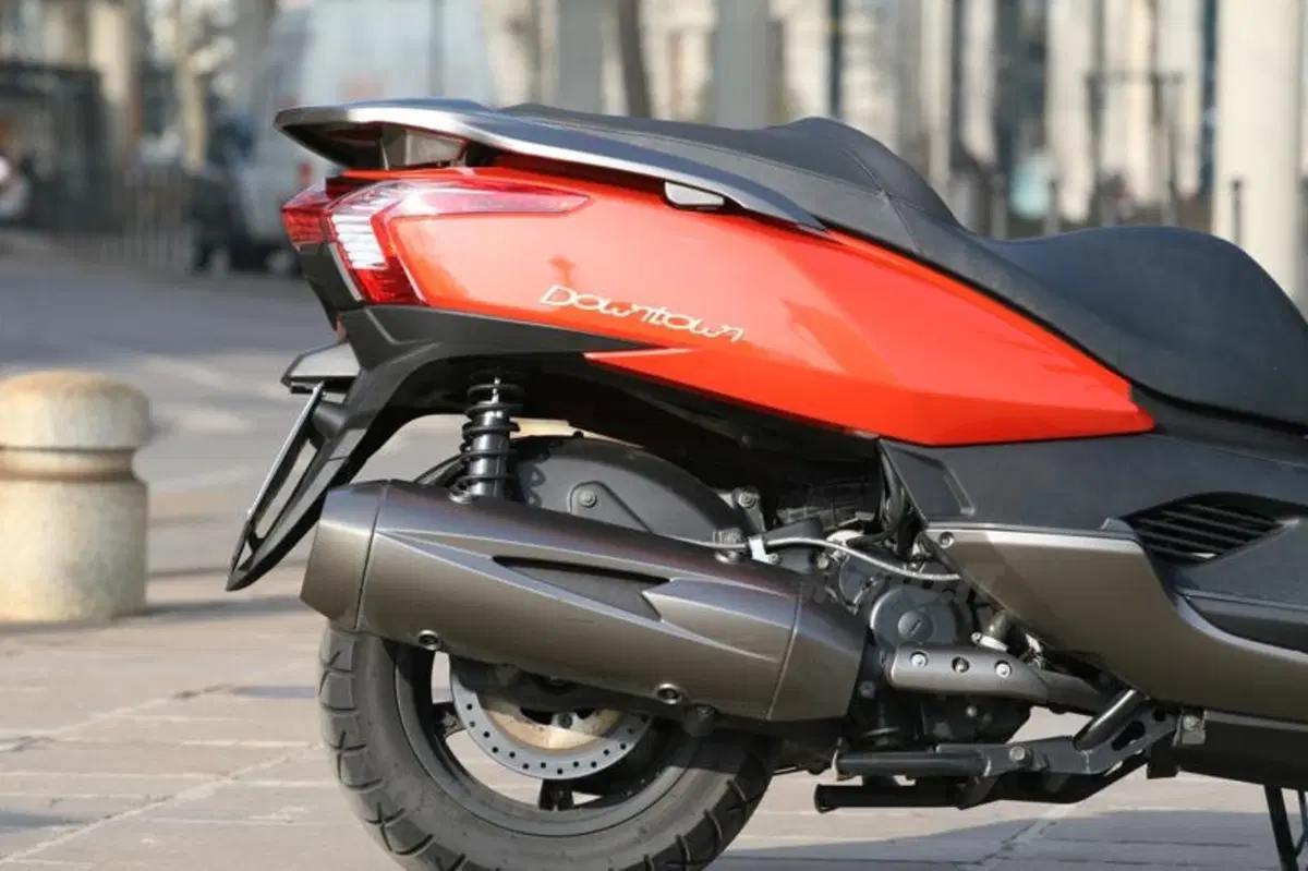 Kymco Downtown 300i e Xciting R 300i  (23)